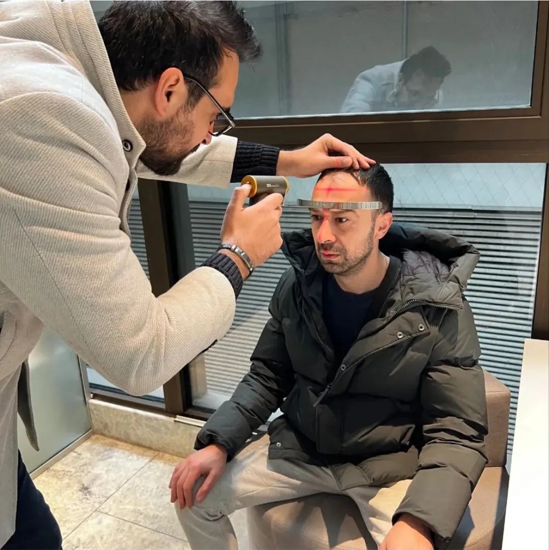 İstanbul'da En İyi Saç Ekimi Merkezleri Araştırılırken Nelere Dikkat Edilmeli?