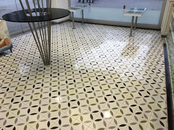 Mermer masa parlatma