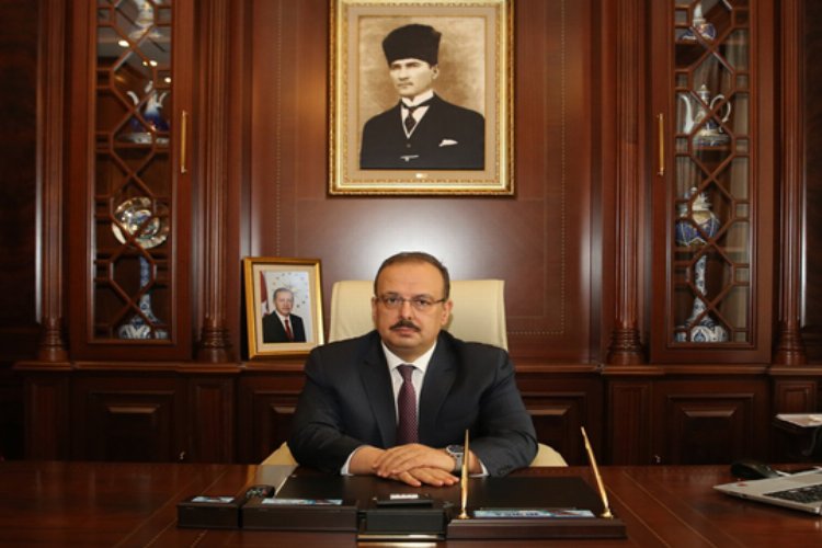 Bursa Valisi Yakup Canbolat’tan ‘Fetih’ mesajı