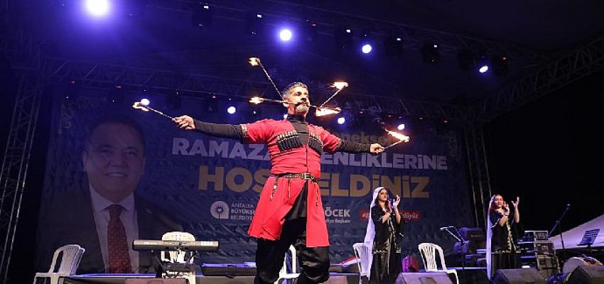 Kafkas oyunları ve yöresel türkülerle keyifli bir Ramazan akşamı
