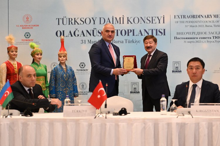 Türk Dünyası Kültür Başkenti sancağı Azerbaycan’a geçiyor
